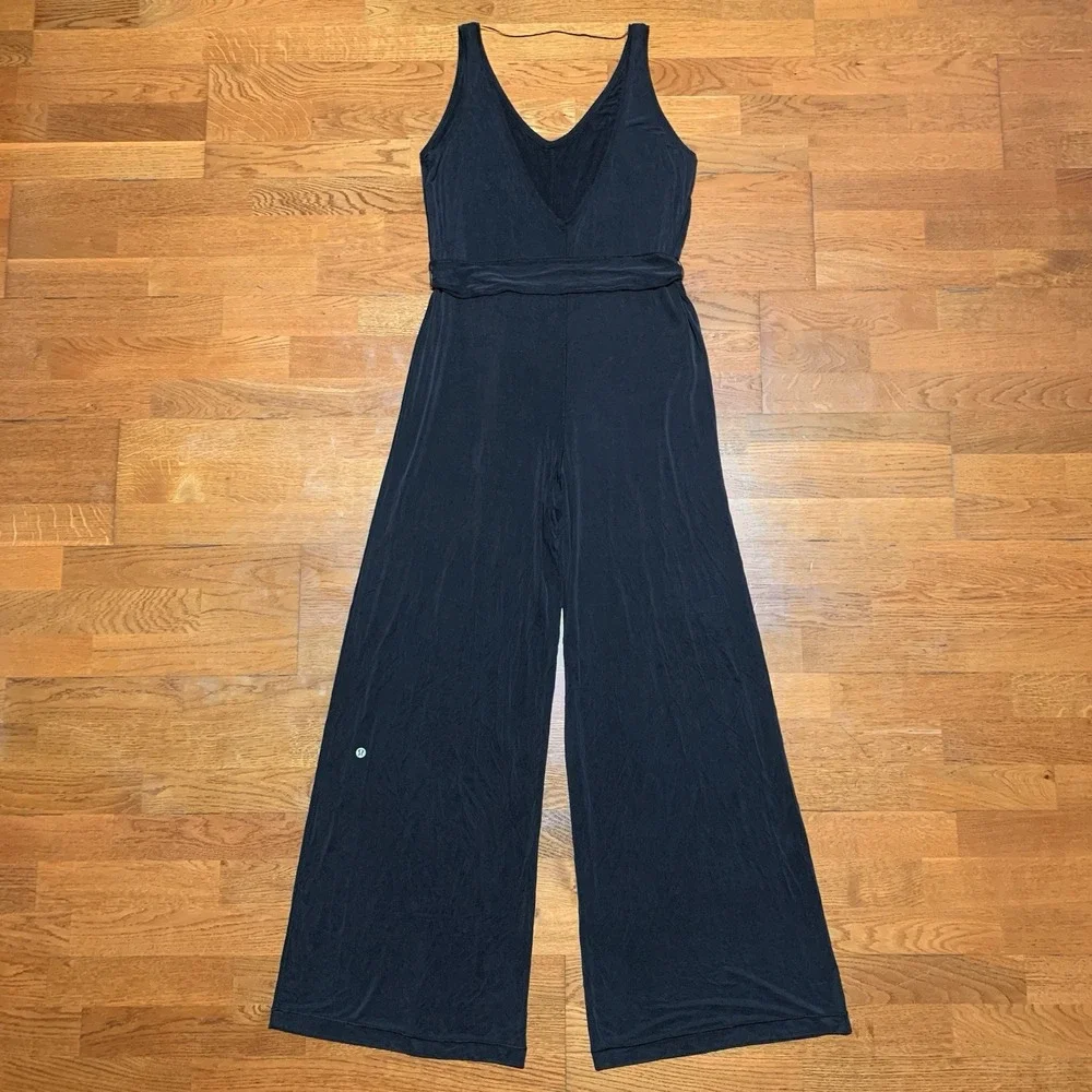 Lululemon Principal Dancer Black Jumpsuit Comfy Size 6 Wide Leg Belted Boho - Picture 7 of 16